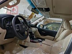 تۆیۆتا لاند کروزەر